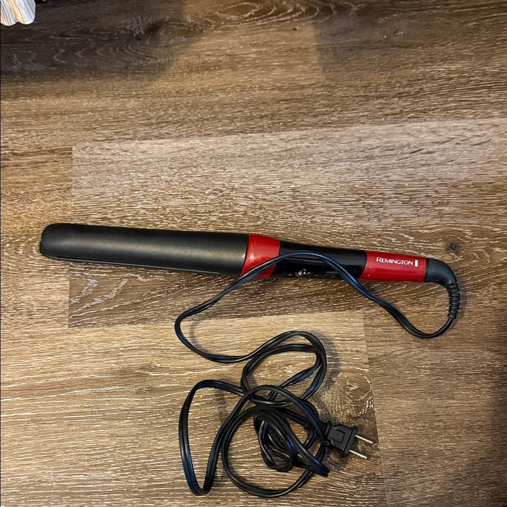 Remington Black and Red Curling Wand